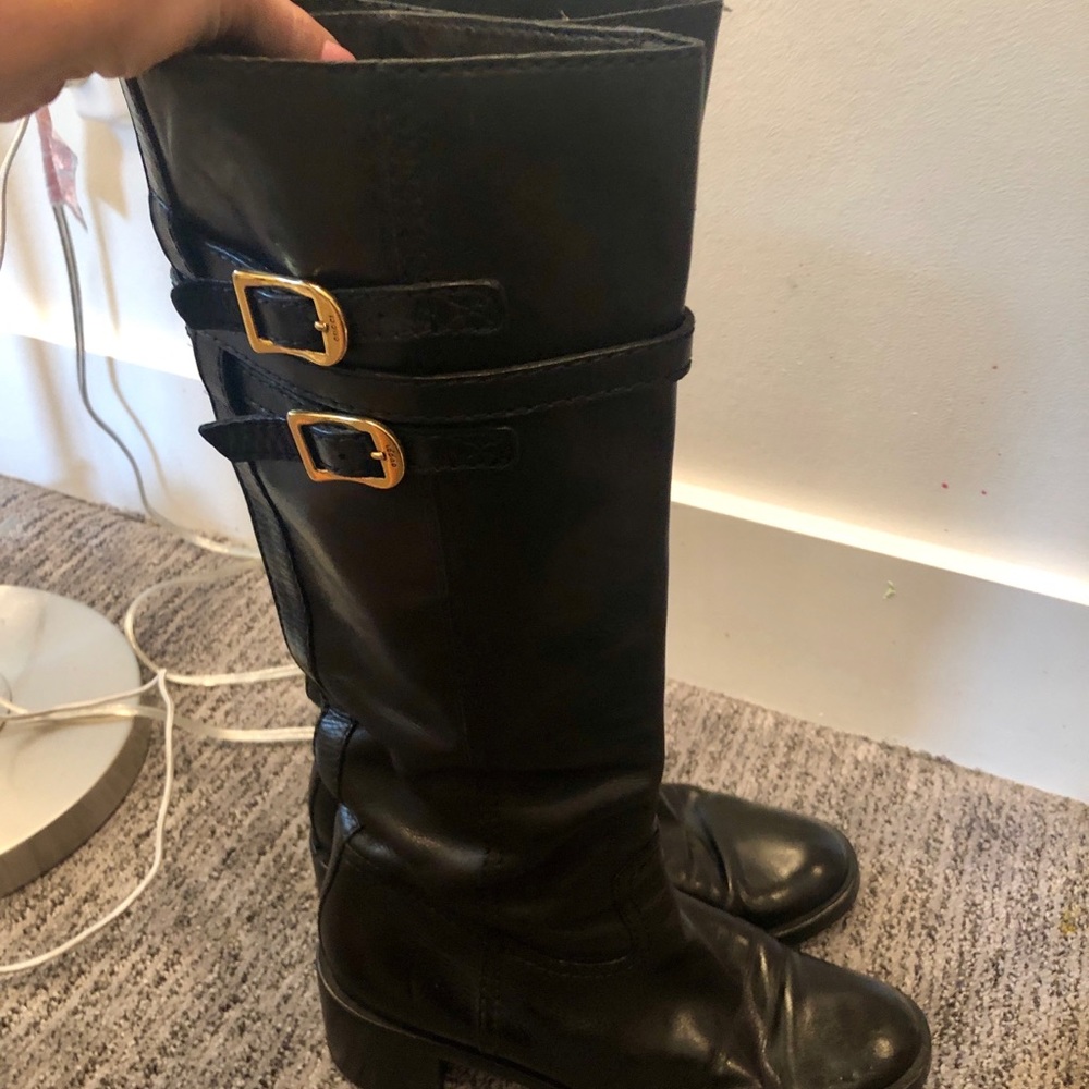 Gucci black leather riding boots